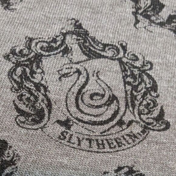 Universal Studios Wizarding World of Harry Potter Night Gown Sleep Shirt Large - Picture 3 of 9